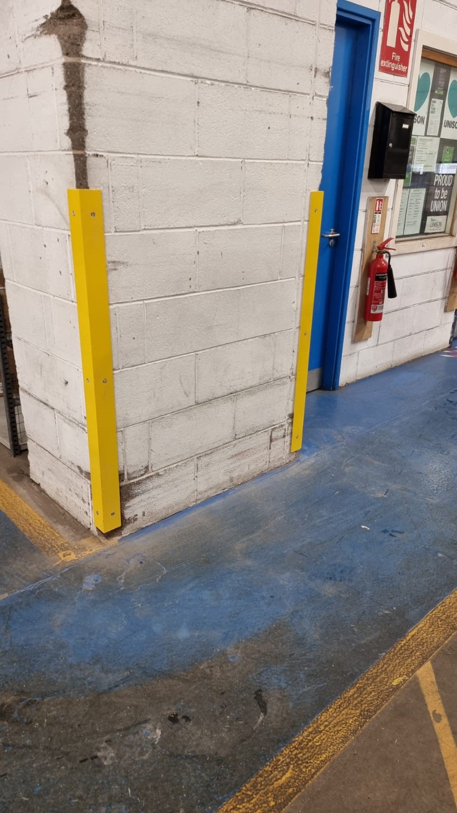 Corner Protection High Visibility