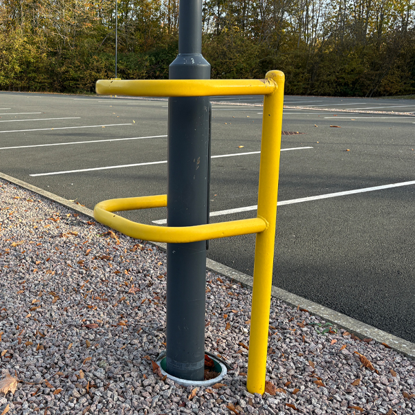curved bollard
